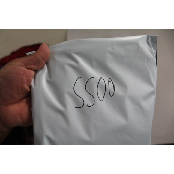 Pops Men Black Tee Shirt Batman Short Sleeve Size Large - Picture 8 of 8